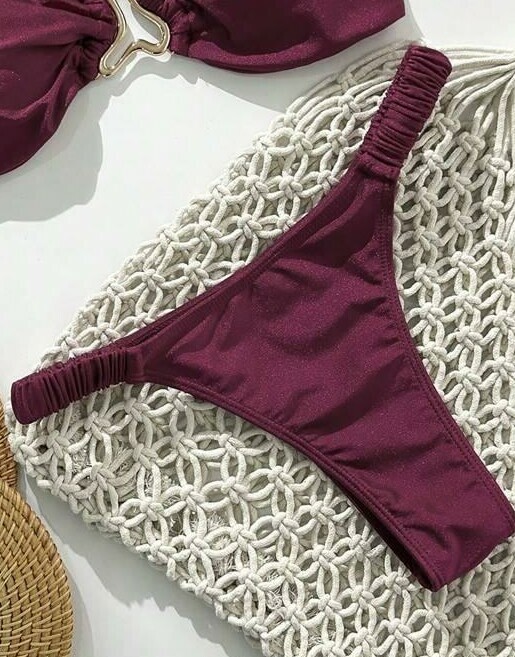 DÓŁ OD BIKINI