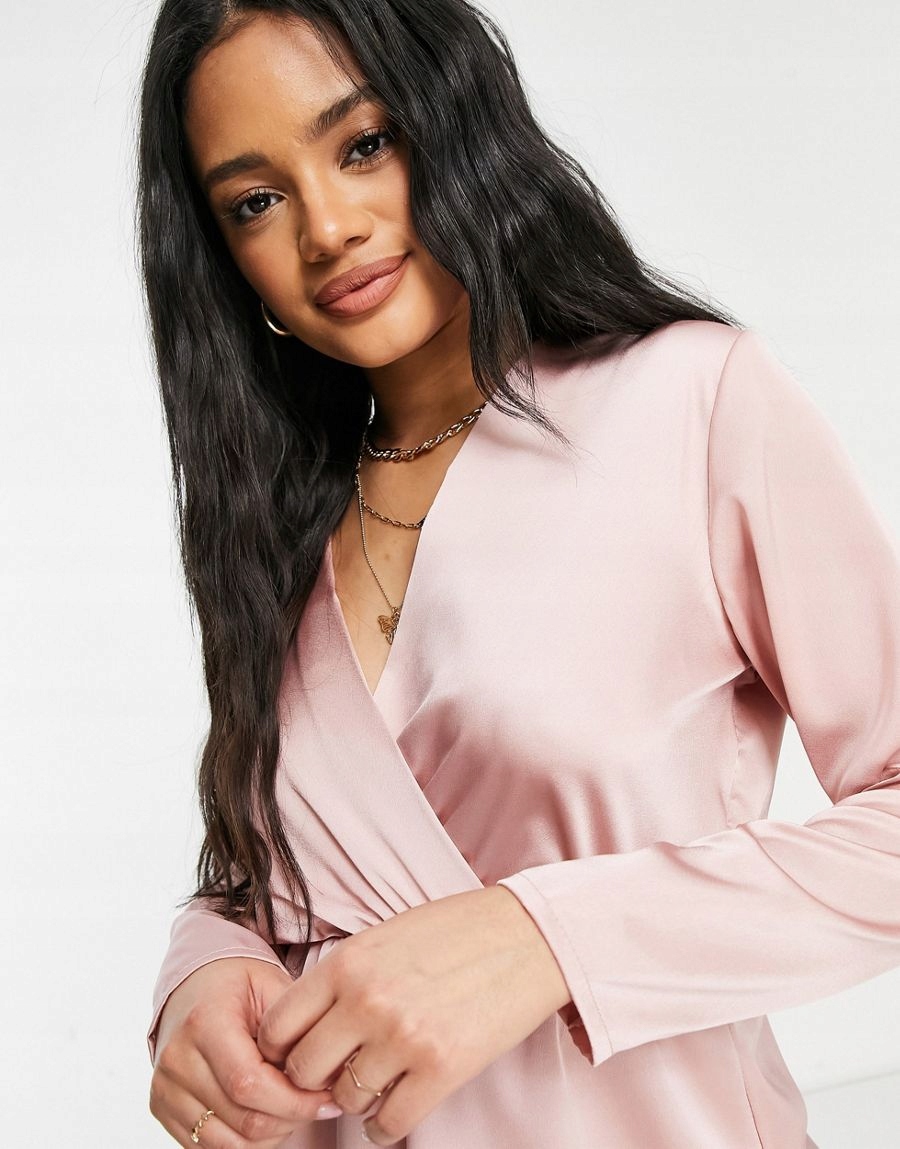 RÓŻOWA BLUZKA V-NECK