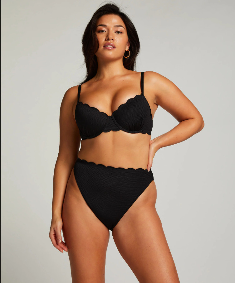 czarna góra od bikini tekstura