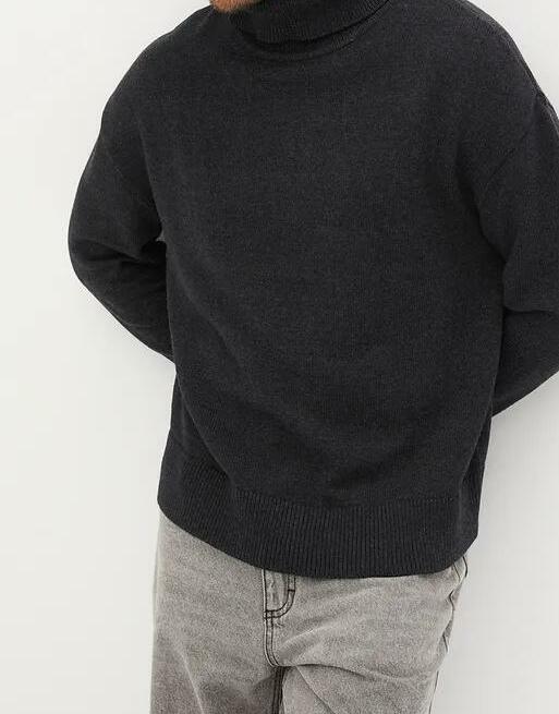 SWETER Z GOLFEM