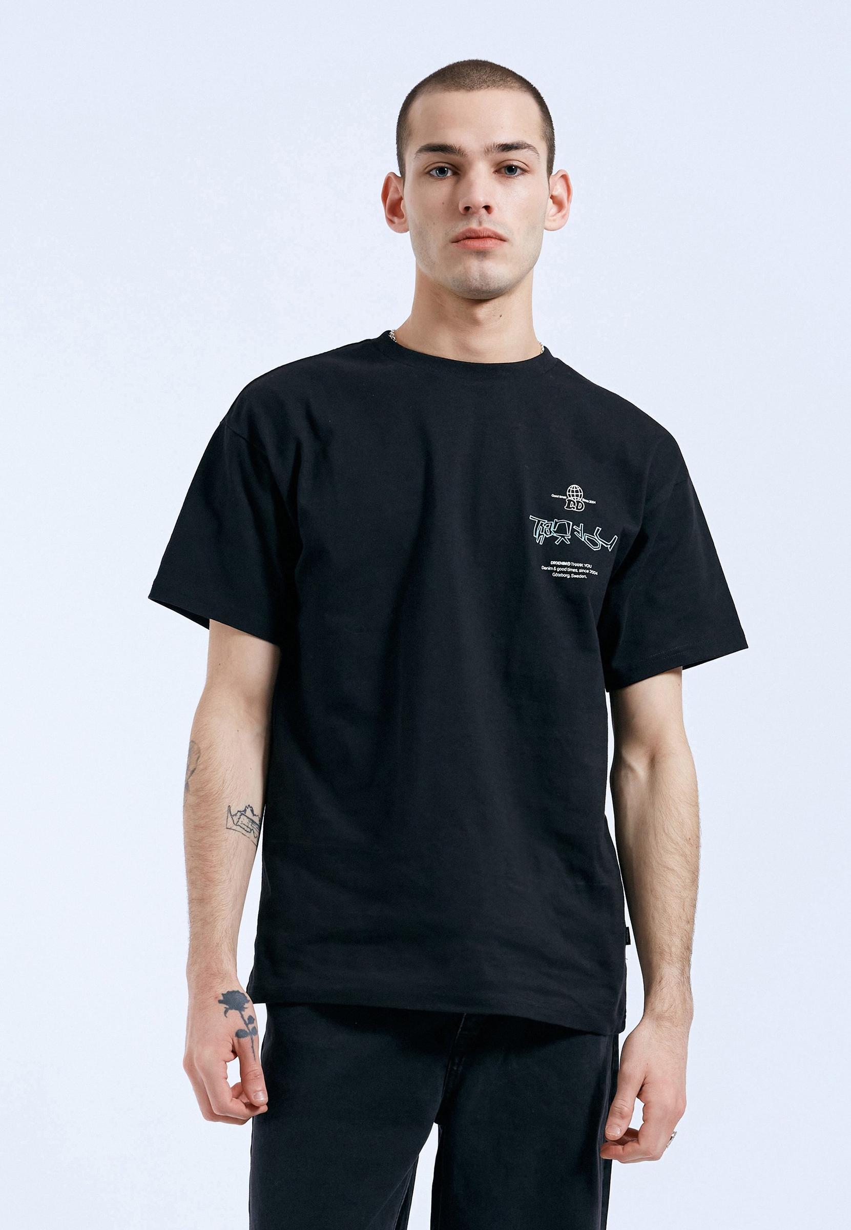 czarny t-shirt nadruk