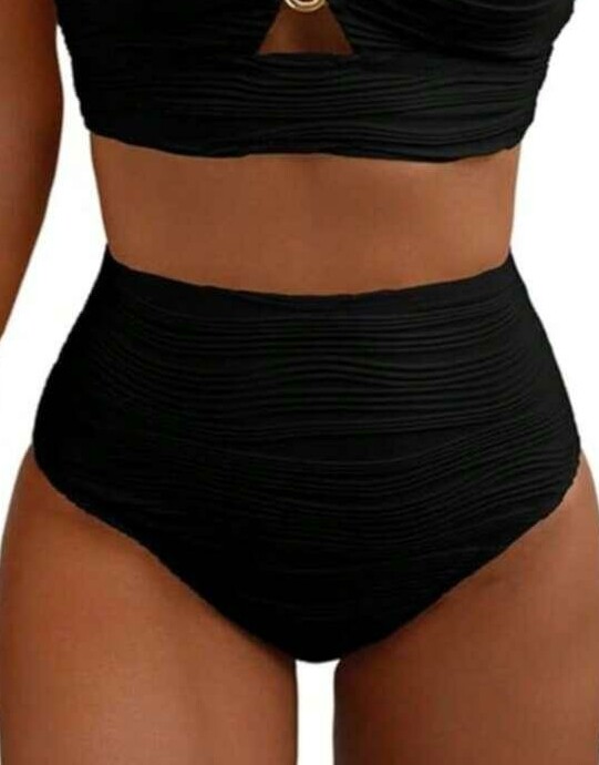czarny dół od bikini