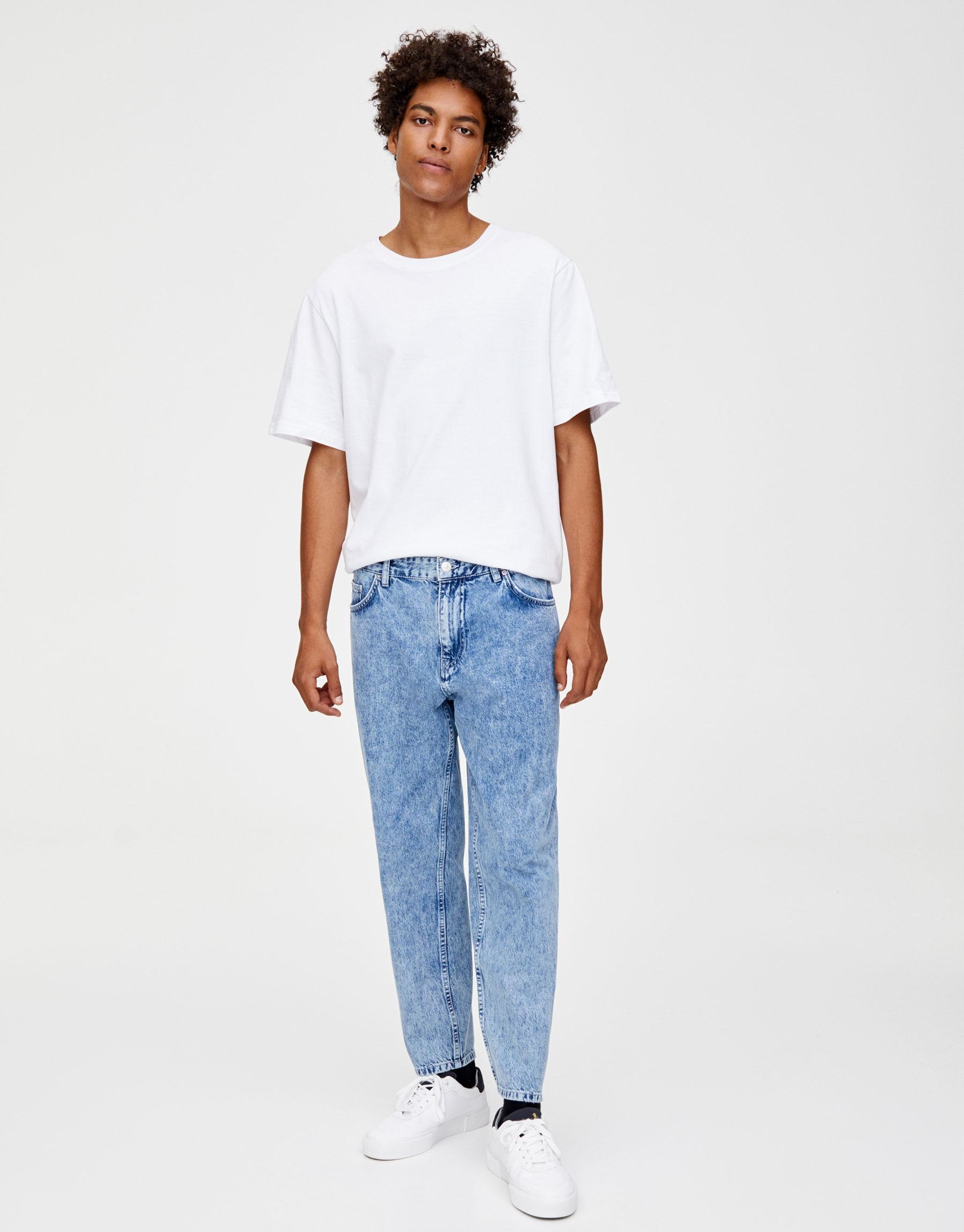 niebieskie spodnie dad fit jeans