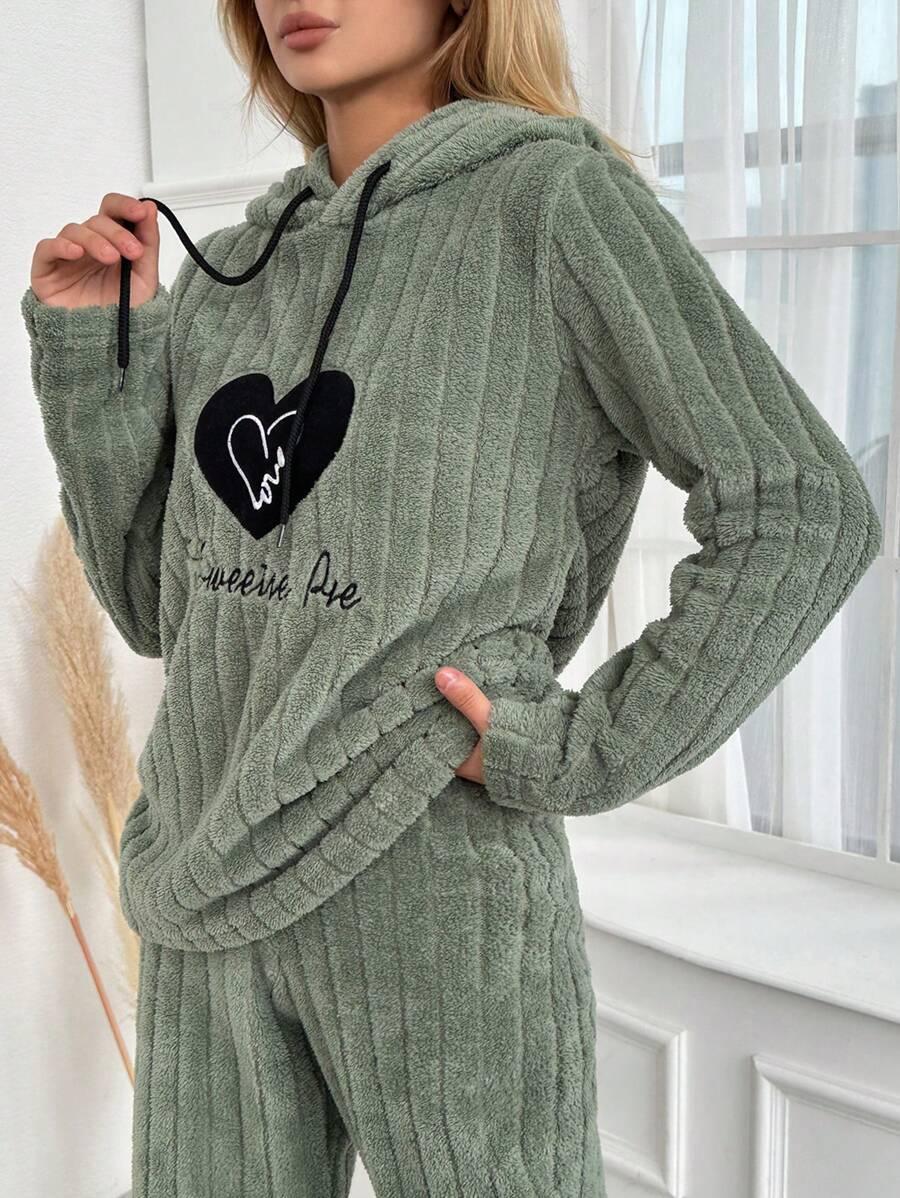 zielona bluza prążki miś
