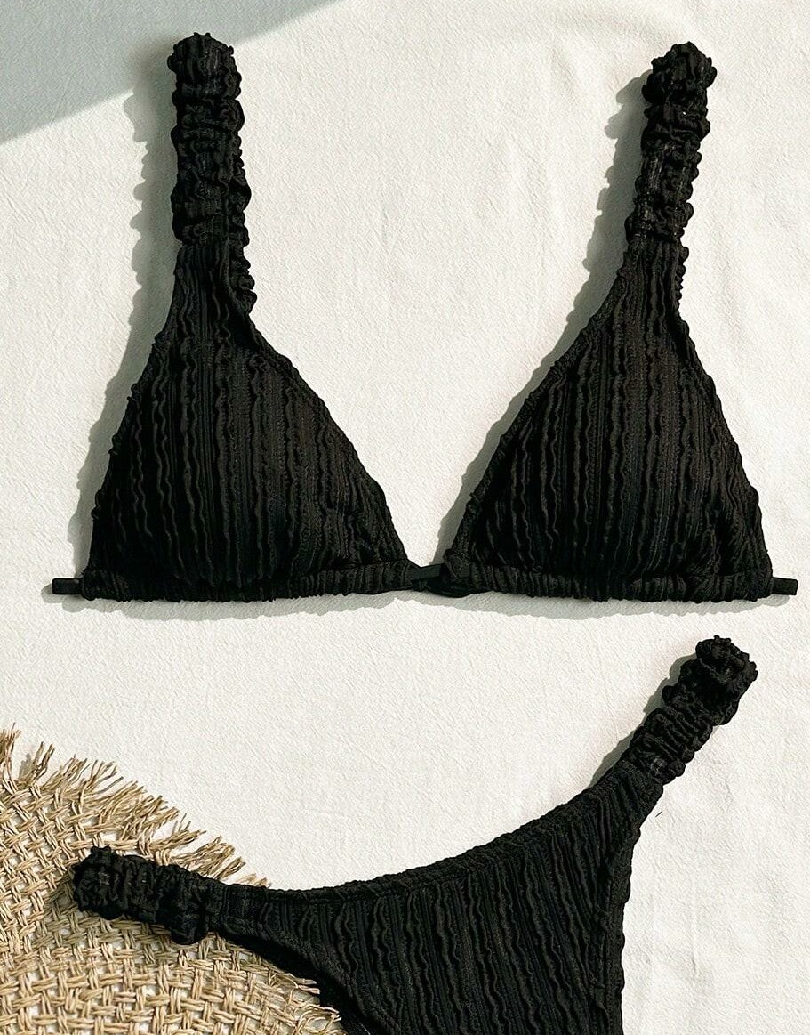 czarna góra od bikini