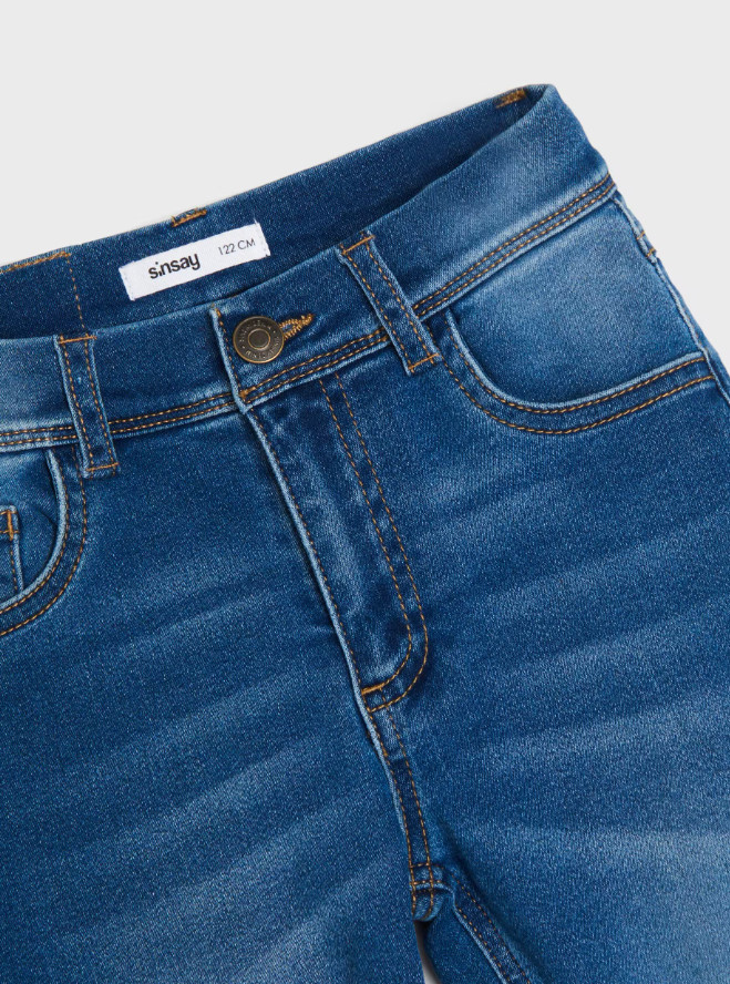 ocieplane niebieskie spodnie jeans