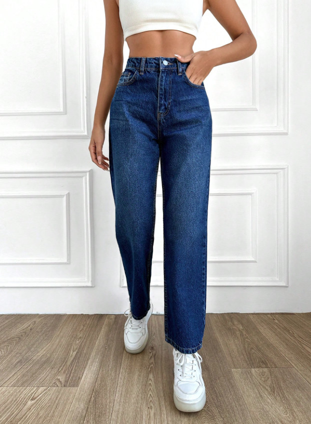 niebieskie spodnie jeans 