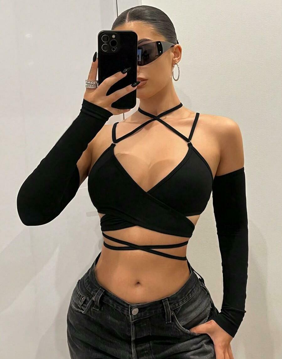 CZARNY CROP TOP WIĄZANIE RĘKAWY