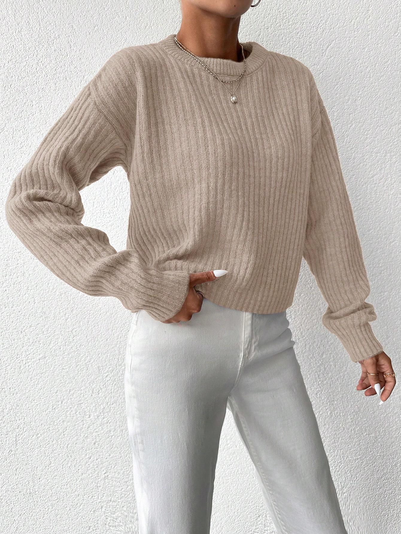 beżowy sweter długi rękaw 
