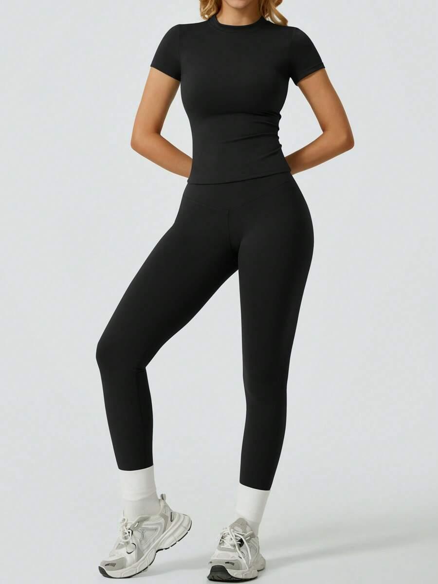 CZARNY KOMPLET TOP LEGGINSY 