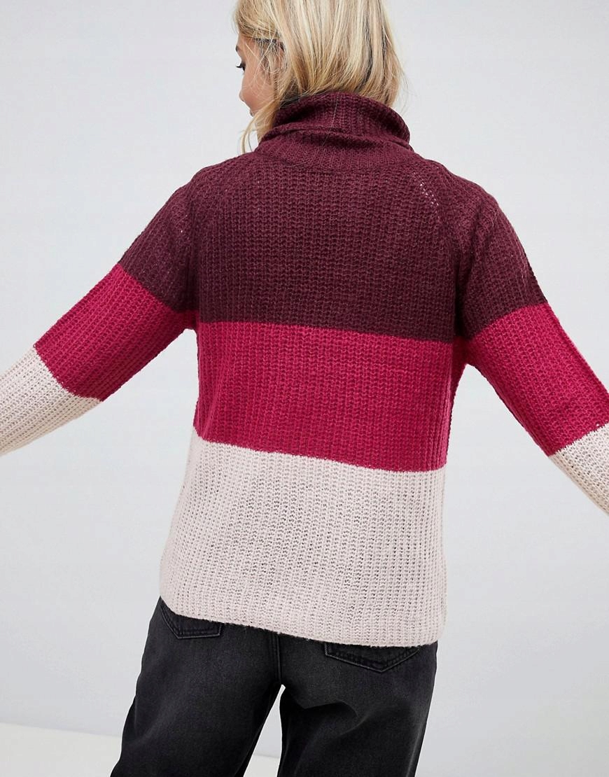 sweter wzór paski