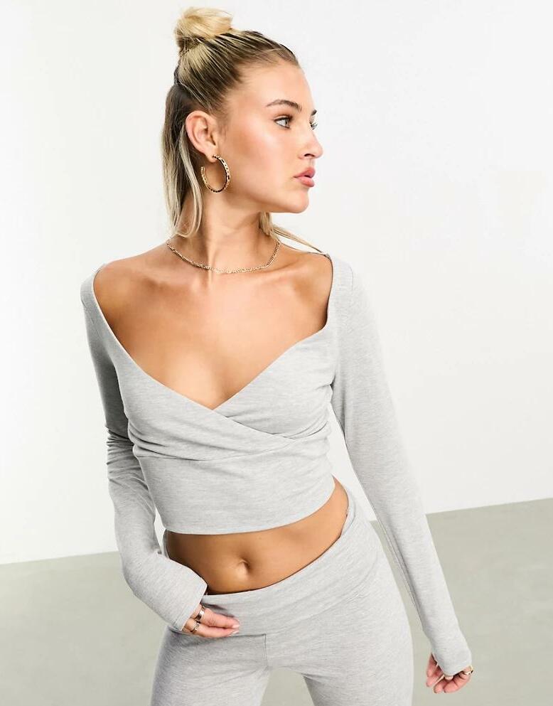 SZARY CROP TOP Z DŁUGIM RĘKAWEM