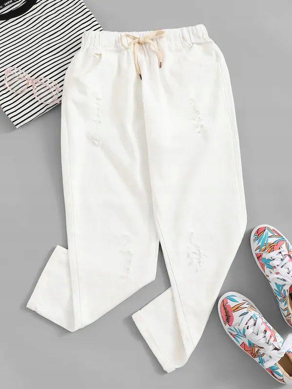białe spodnie jeans