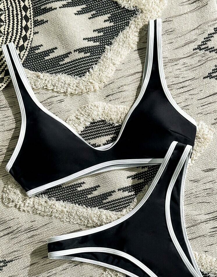 GÓRA OD BIKINI