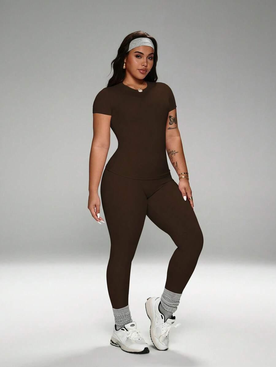 brązowa bluzka legginsy komplet