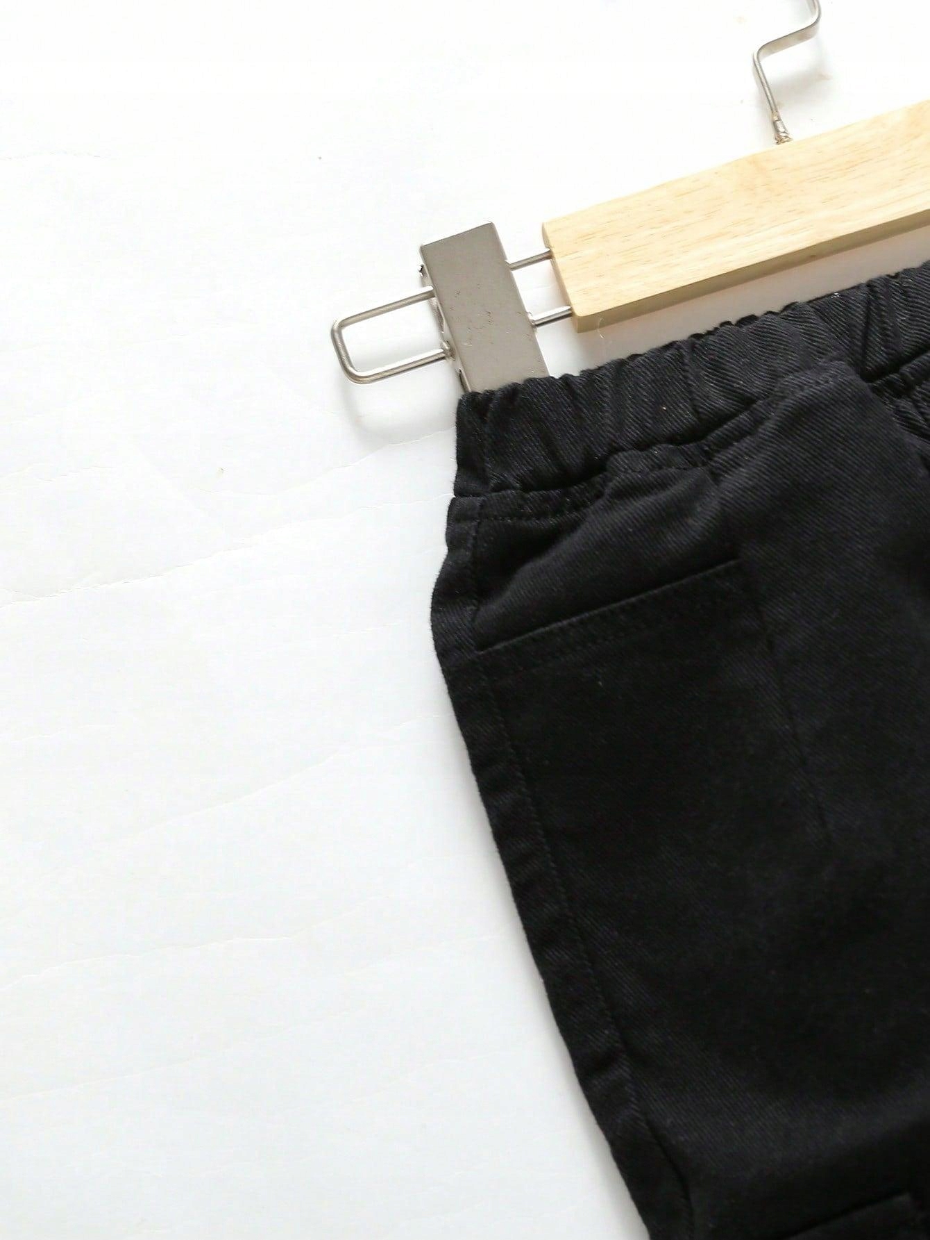 czarne spodnie jeans