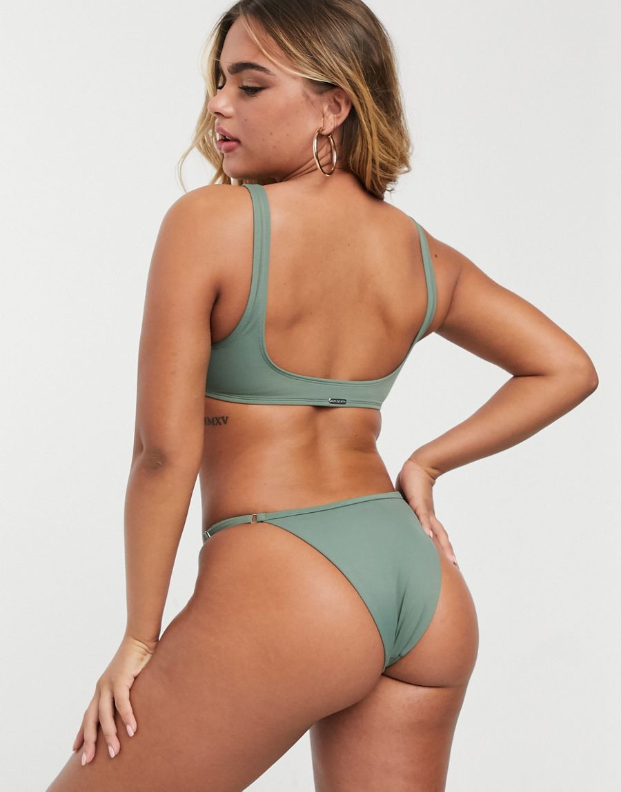góra od bikini wiązanie