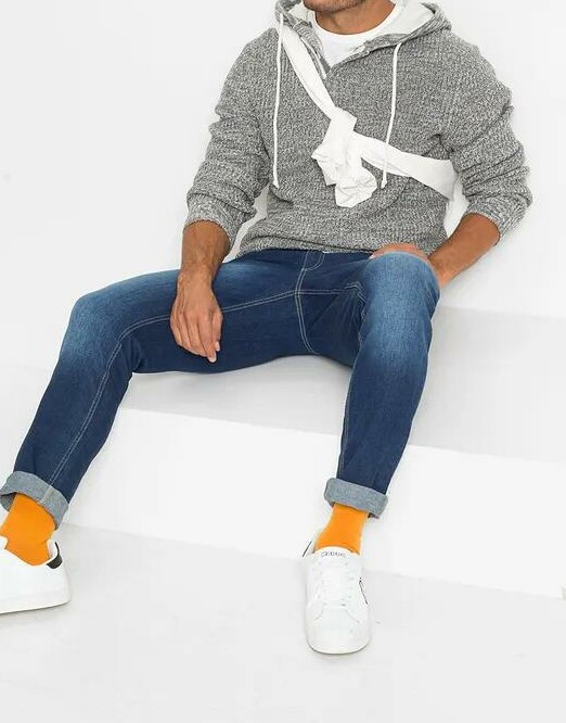SWETER Z KAPTUREM