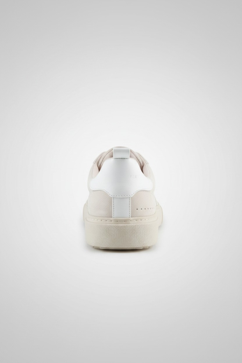 SZNUROWANE BUTY SPORTOWE