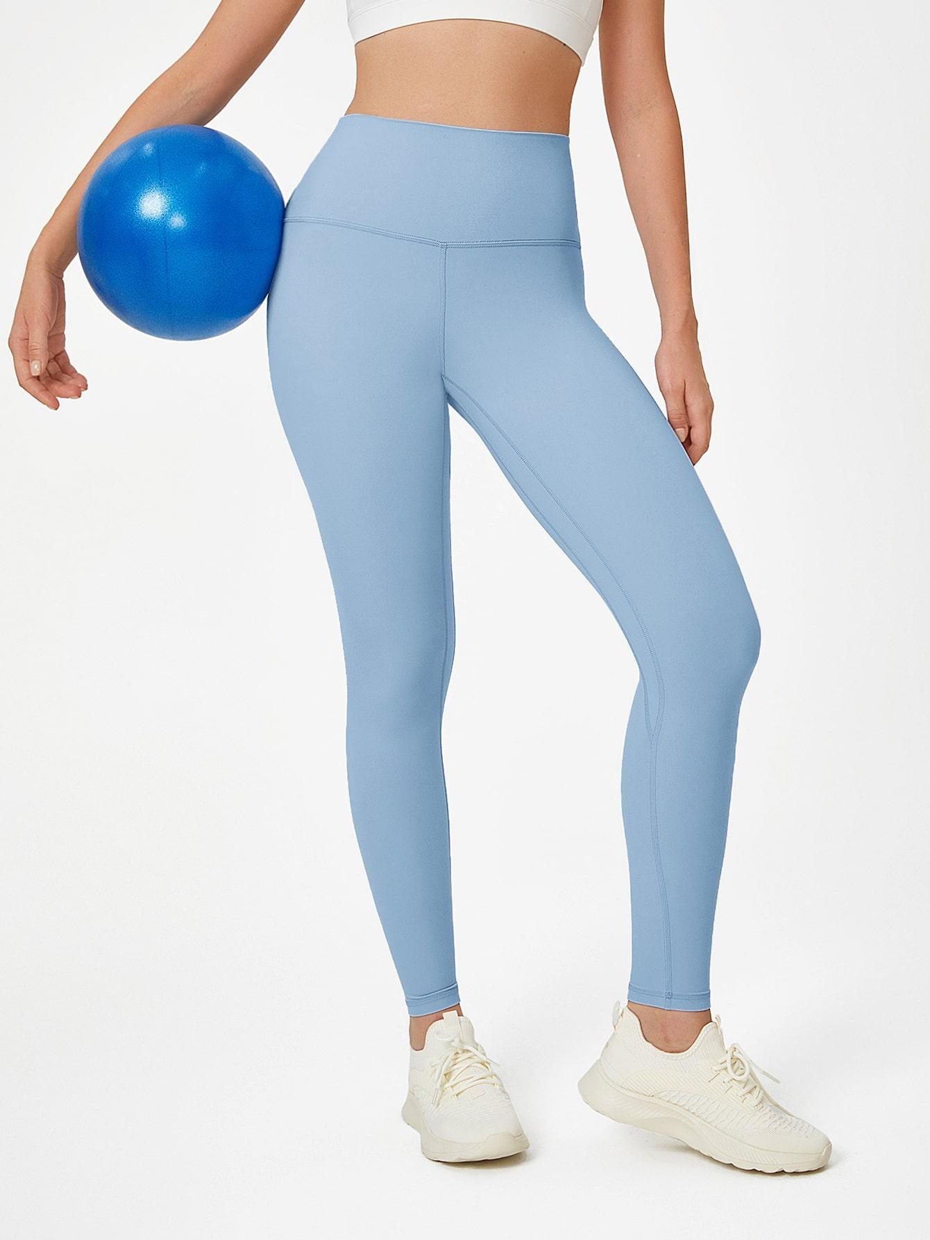 niebieskie sportowe legginsy