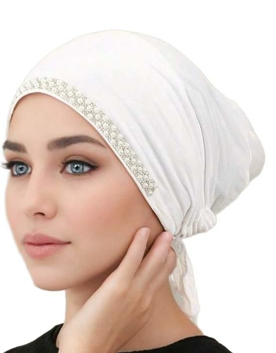 biały turban na głowę