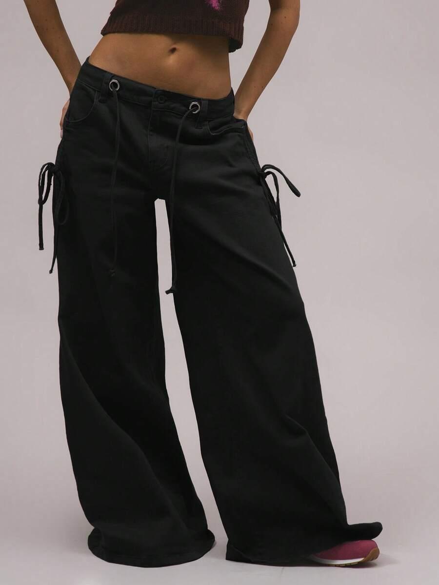 czarne spodnie jeans 