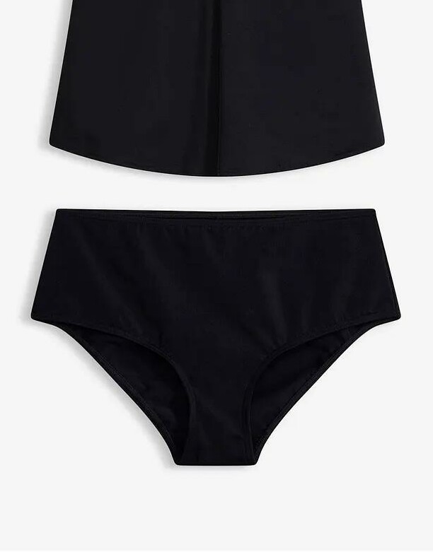 czarny dół od bikini