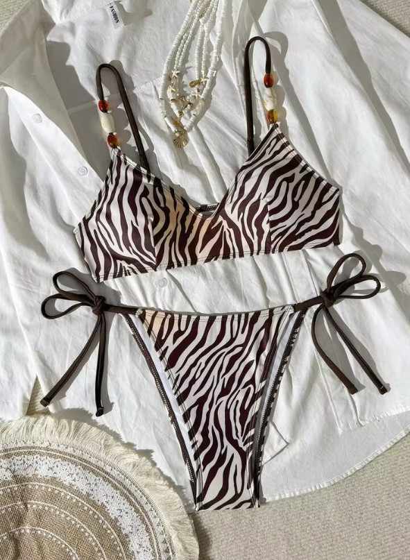 dwuczęściowy strój kąpielowy animal print