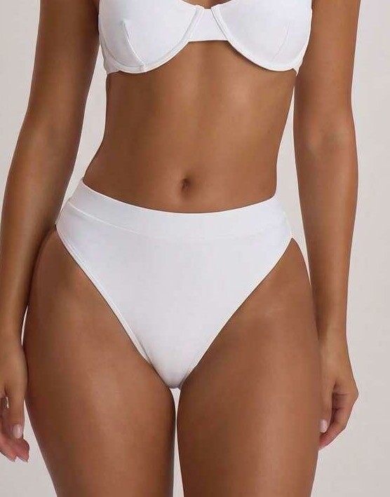 DÓŁ OD BIKINI