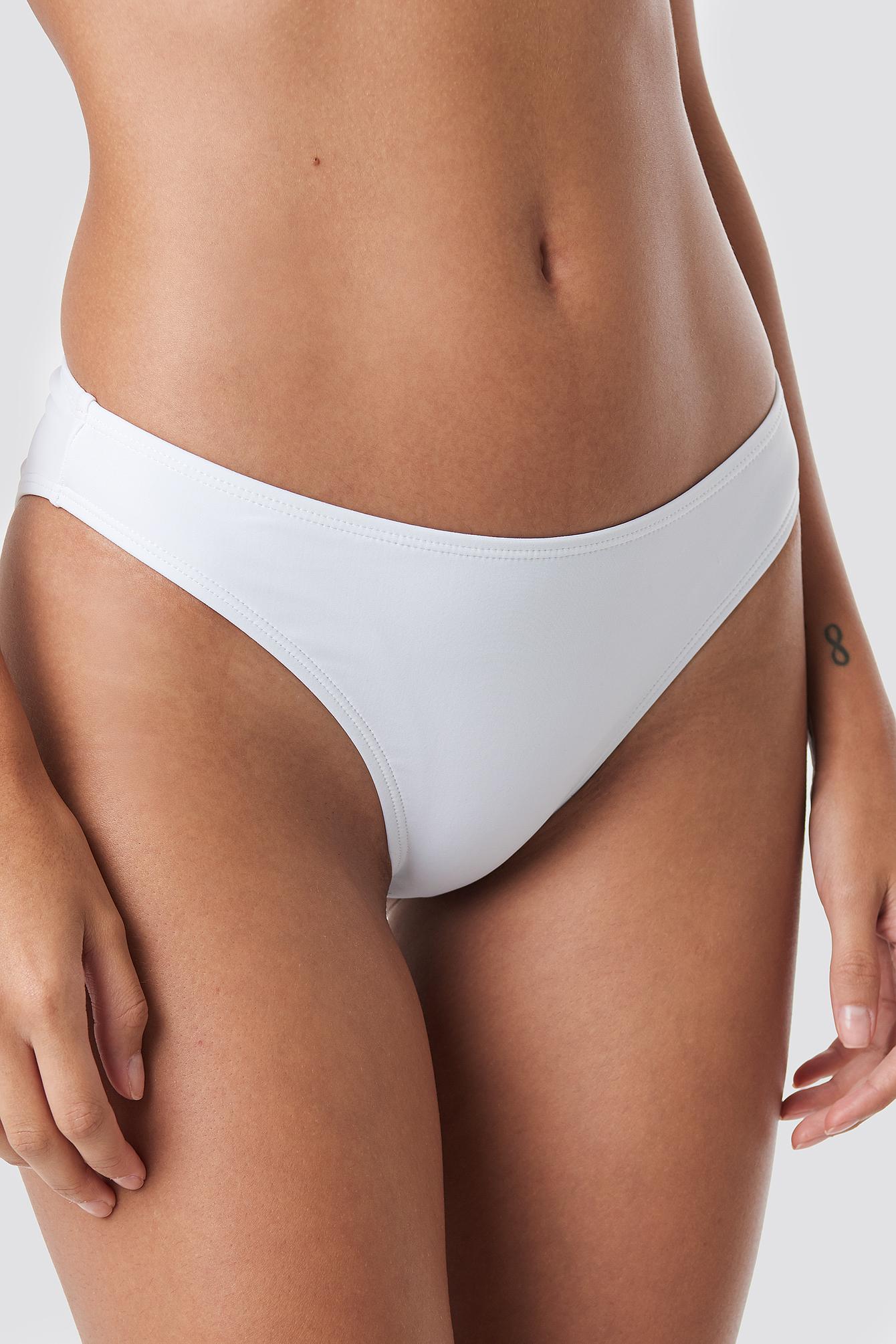 BIAŁY DÓŁ OD BIKINI