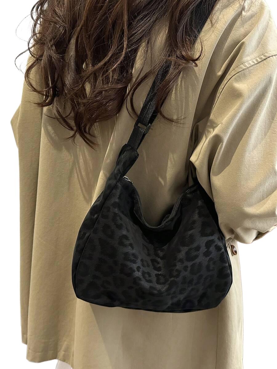 czarna torebka animal print