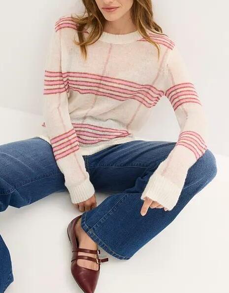 SWETER W PASKI