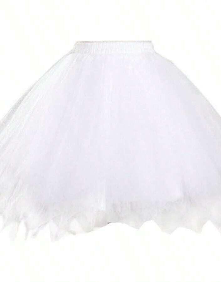biała tiulowa spódnica