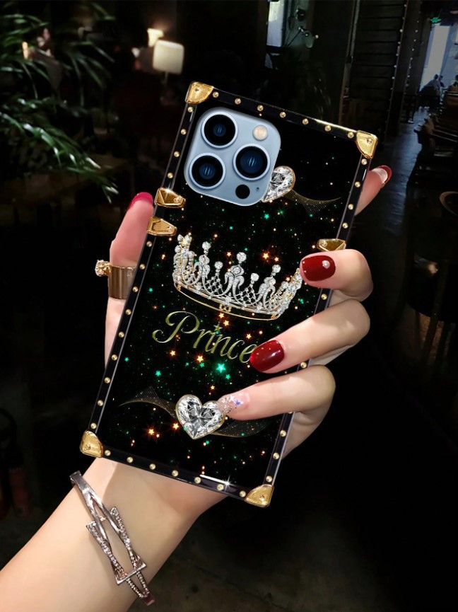 CZARNE ETUI IPHONE 16