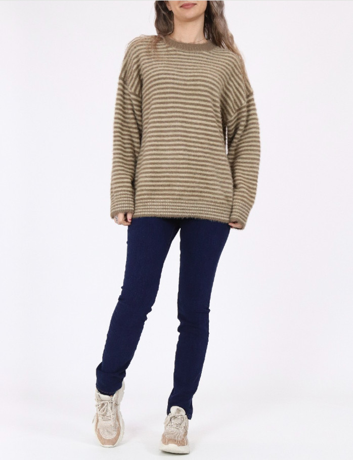 SWETER PASKI OVERSIZE KONTRAST