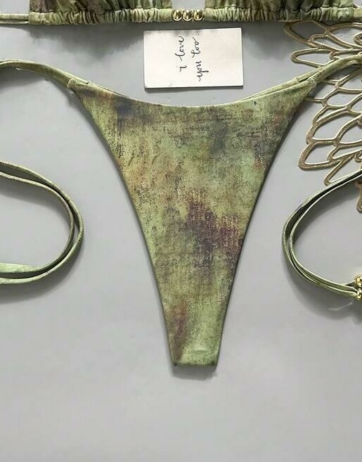 góra od bikini