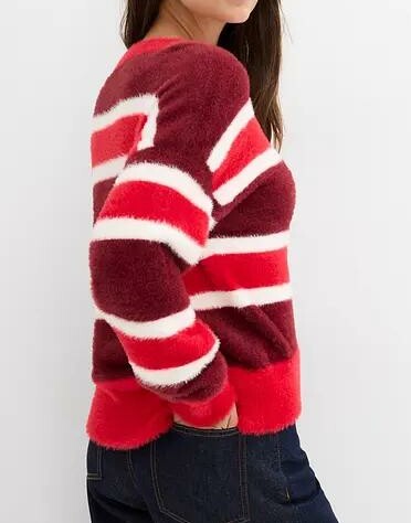 SWETER W PASKI