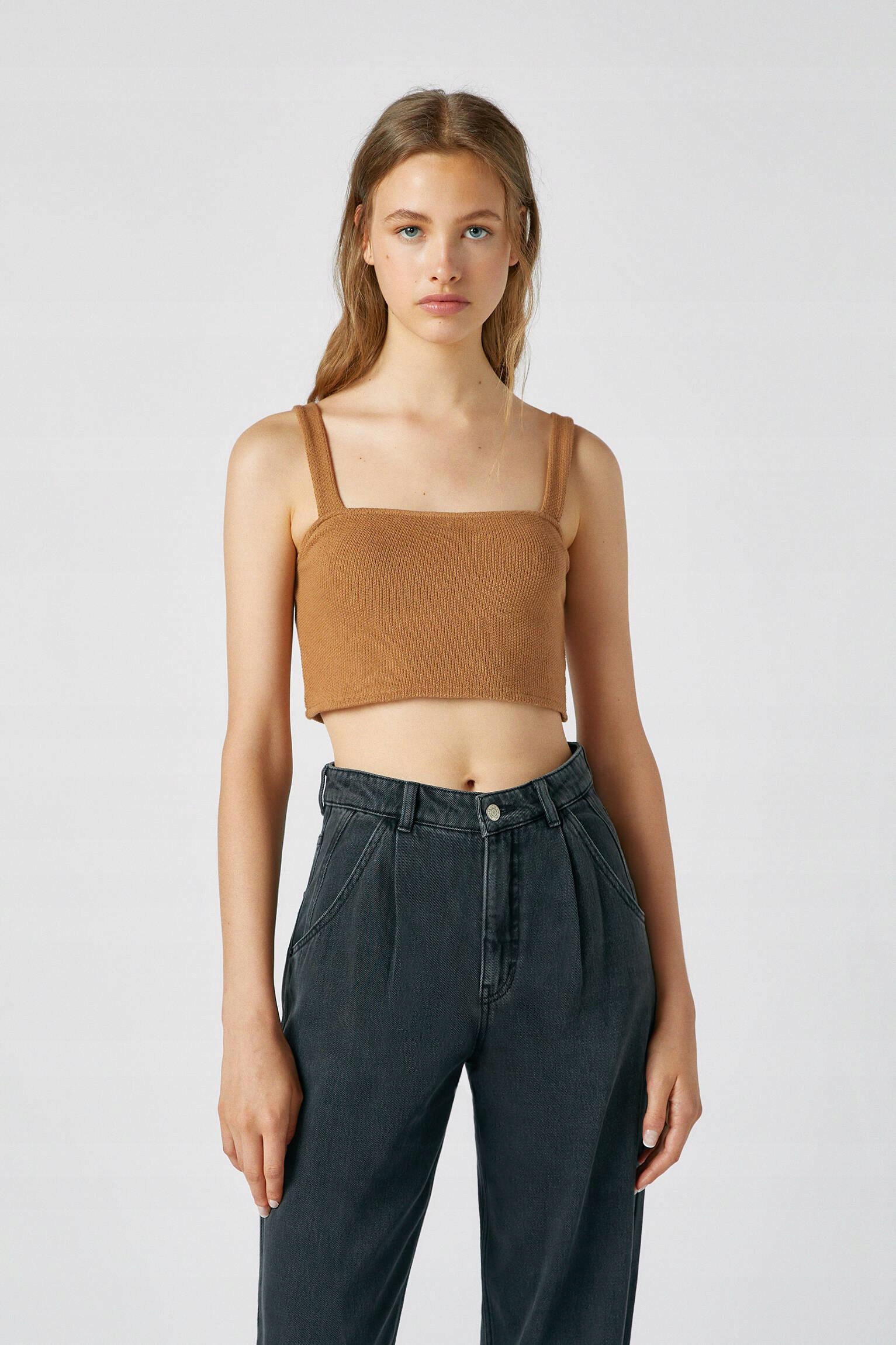 brązowy crop top dzianina