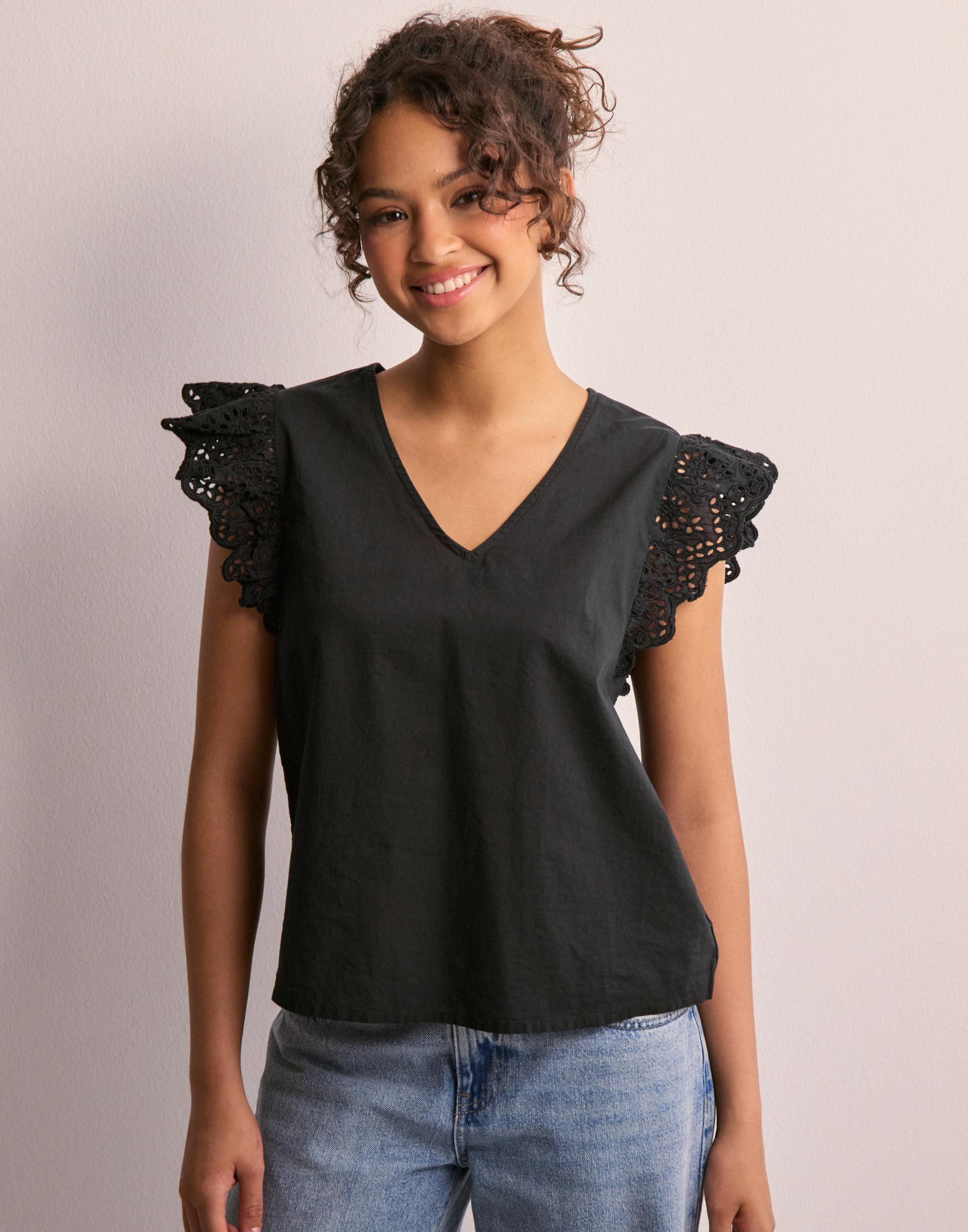 czarna bluzka v-neck haft