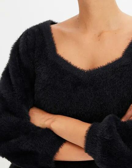 CZARNY DAMSKI SWETER