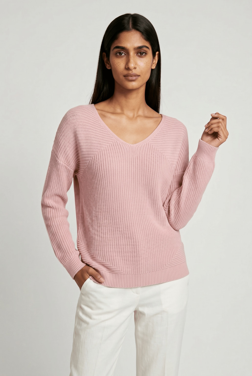 różowy sweter wiązanie
