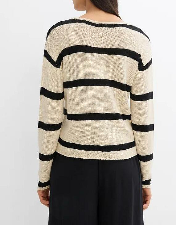 SWETER OVERSIZE Z DZIANINY 