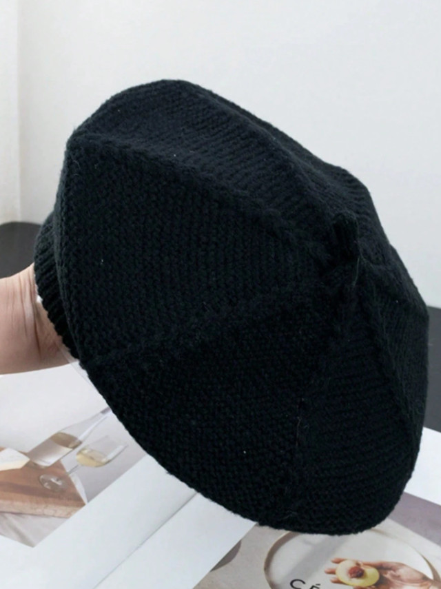 czarna CZAPKA BERET 