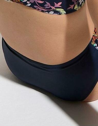 DÓŁ OD BIKINI 