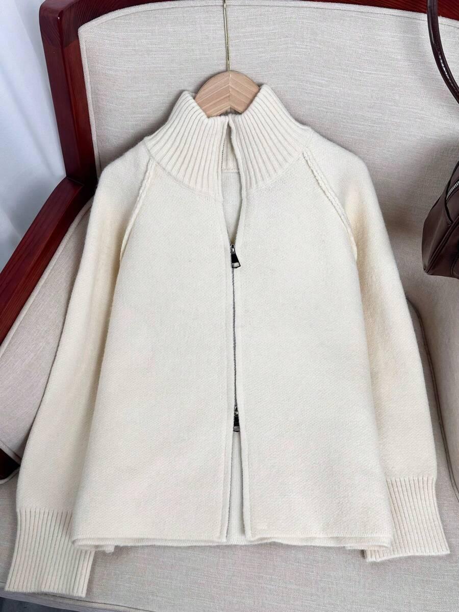KREMOWY DZIANINOWY SWETER