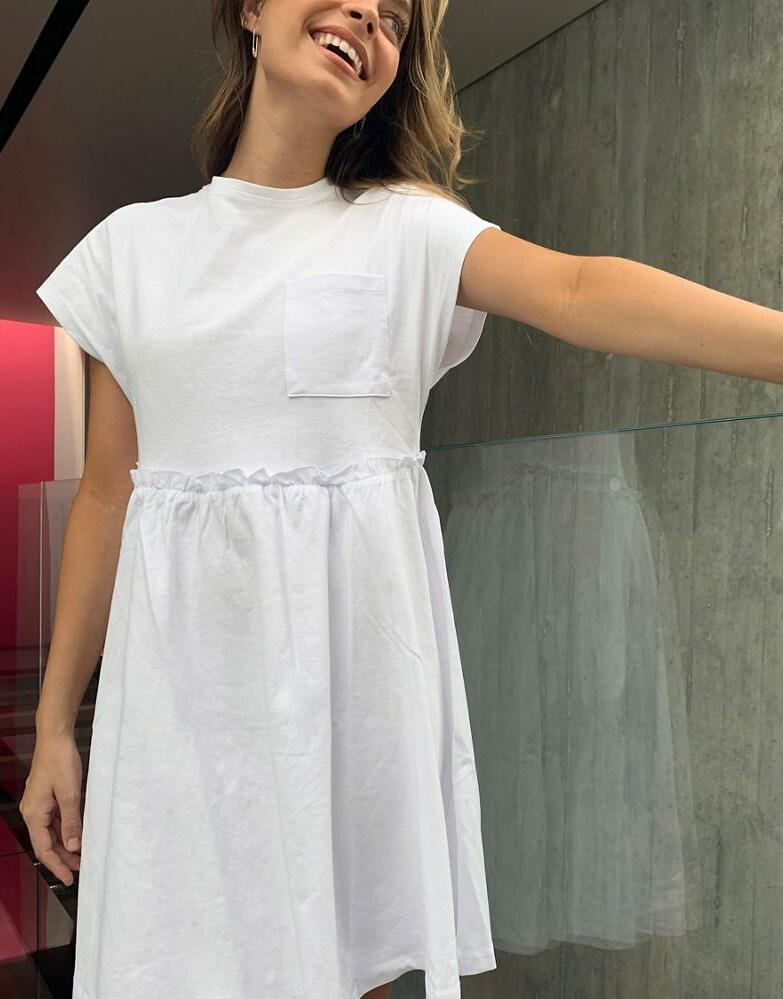 BIAŁA SUKIENKA KRÓTKI RĘKAW