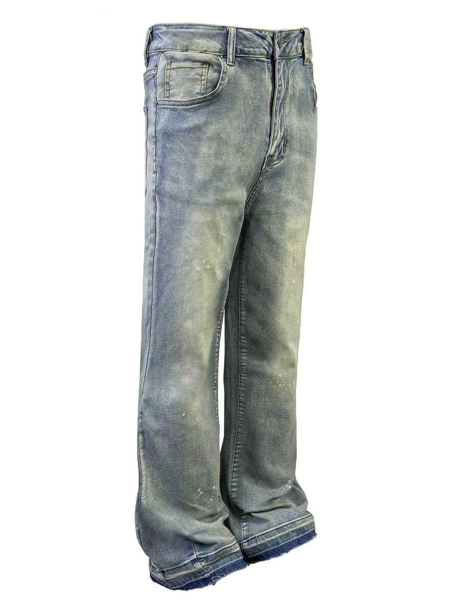 niebieskie spodnie jeans