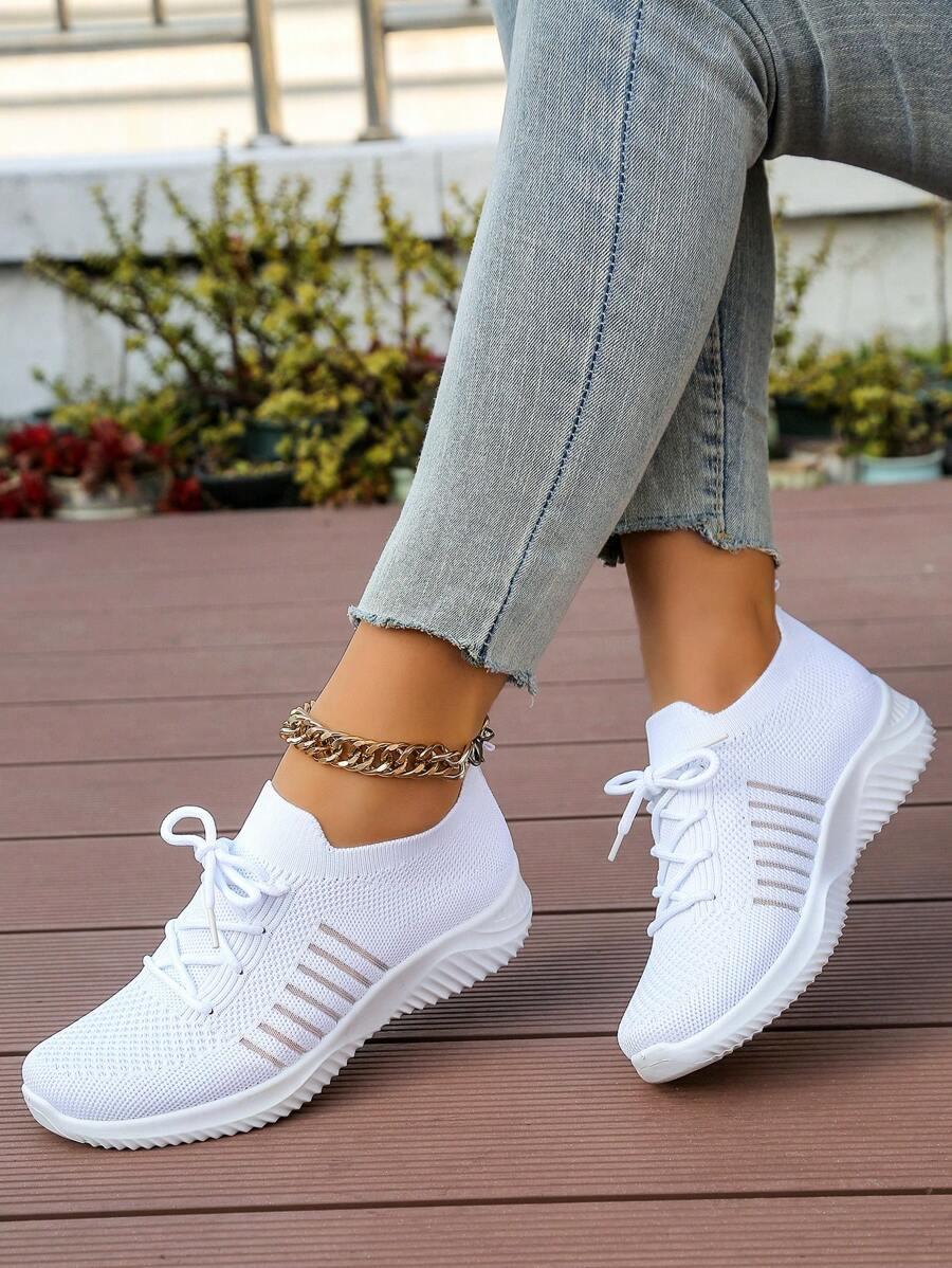 BIAŁE BUTY SPORTOWE