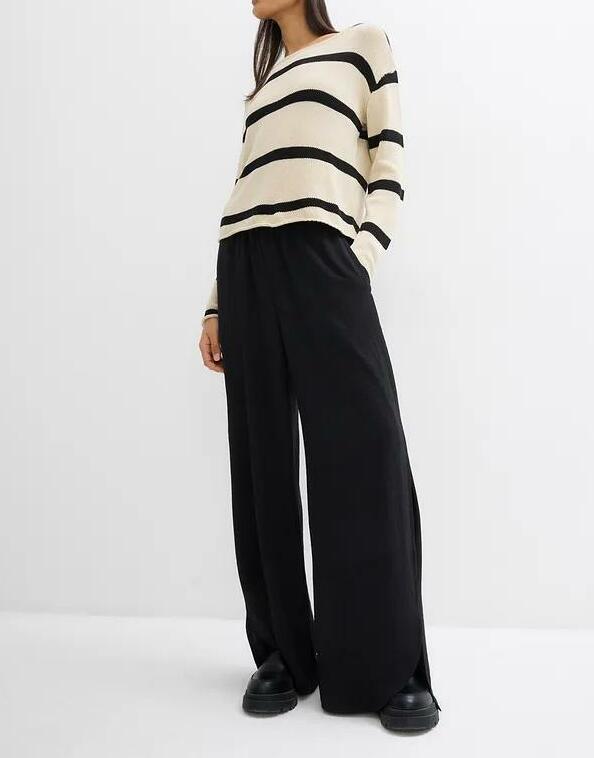 SWETER OVERSIZE Z DZIANINY 