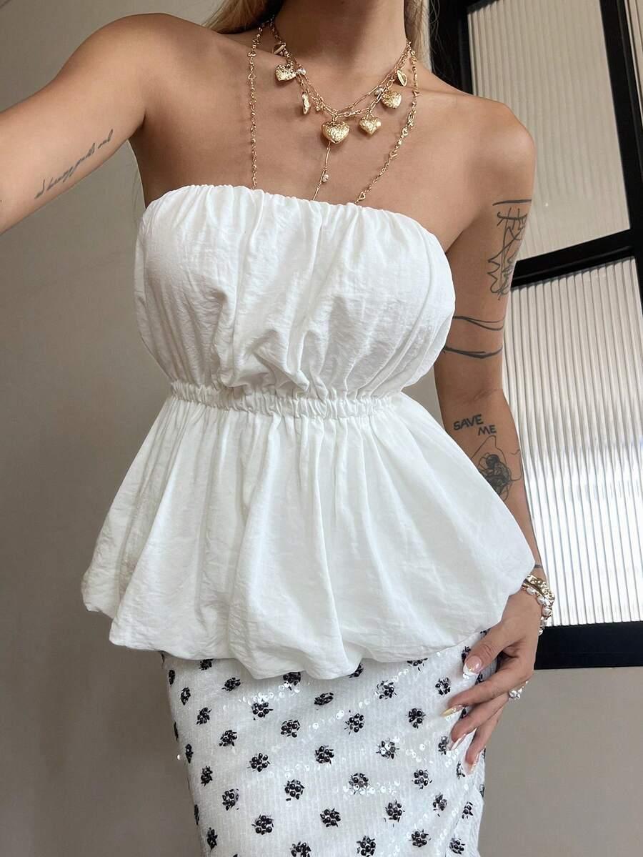 biały top odkryte plecy